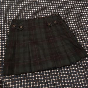 Dark green plaid pleated skirt